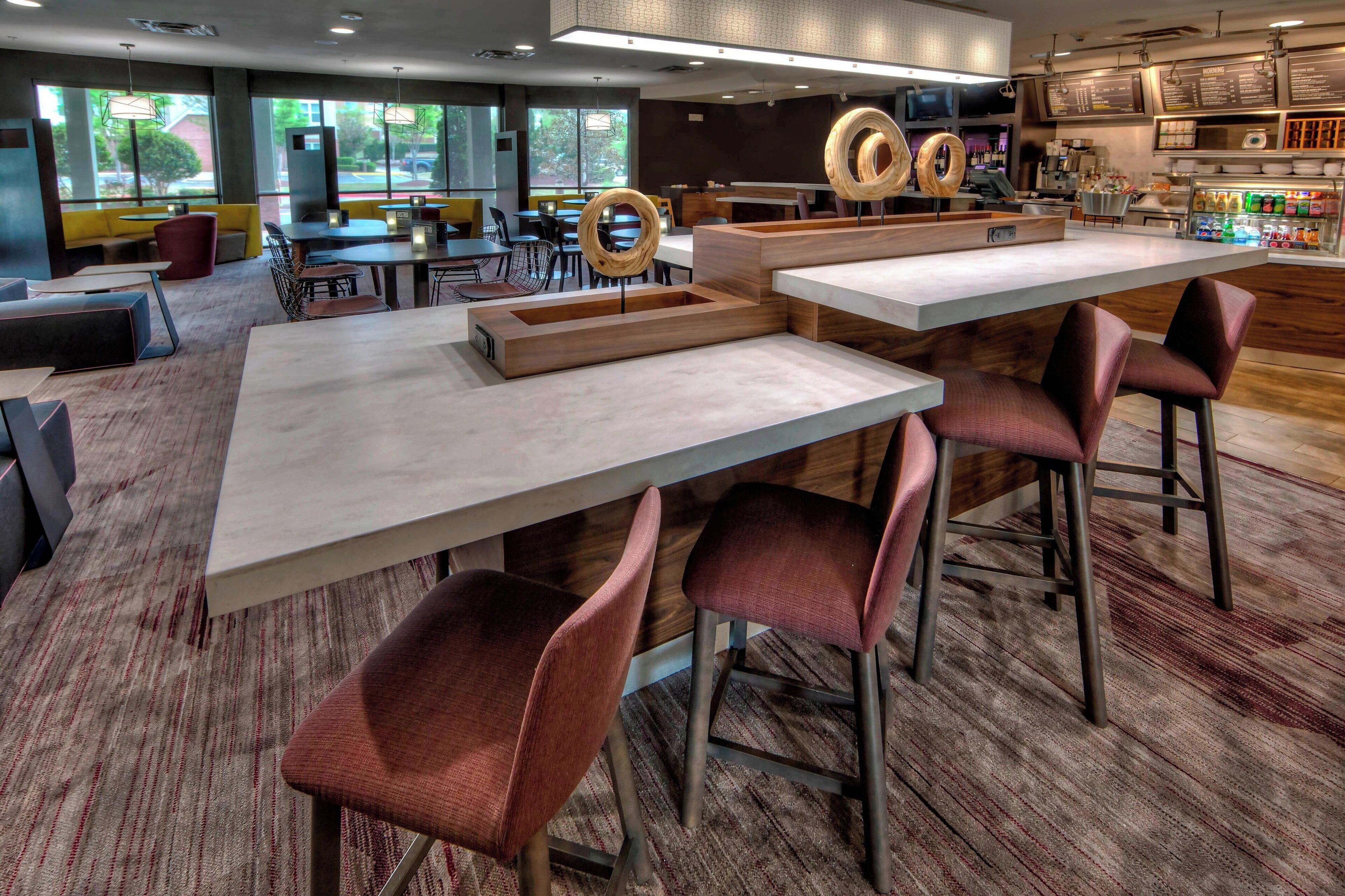 breakfast and dinner served, american cuisine