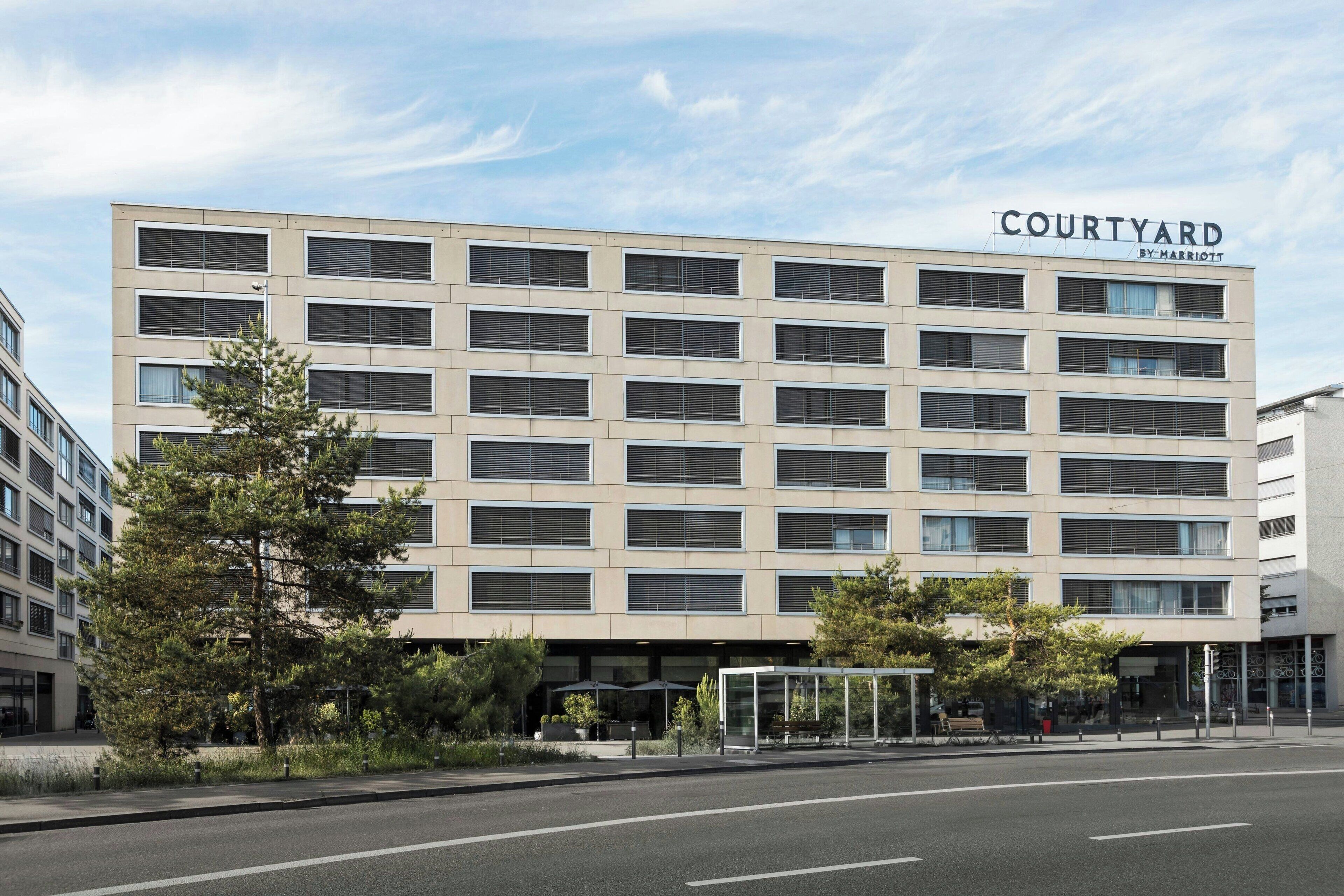 Photo - Courtyard by Marriott Zurich North