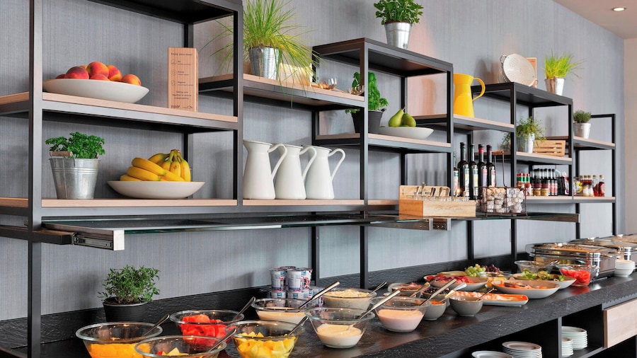 Courtyard by Marriott Zurich North