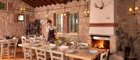 Breakfast, lunch, dinner served; Greek cuisine, garden views