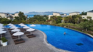 Indoor pool, outdoor pool