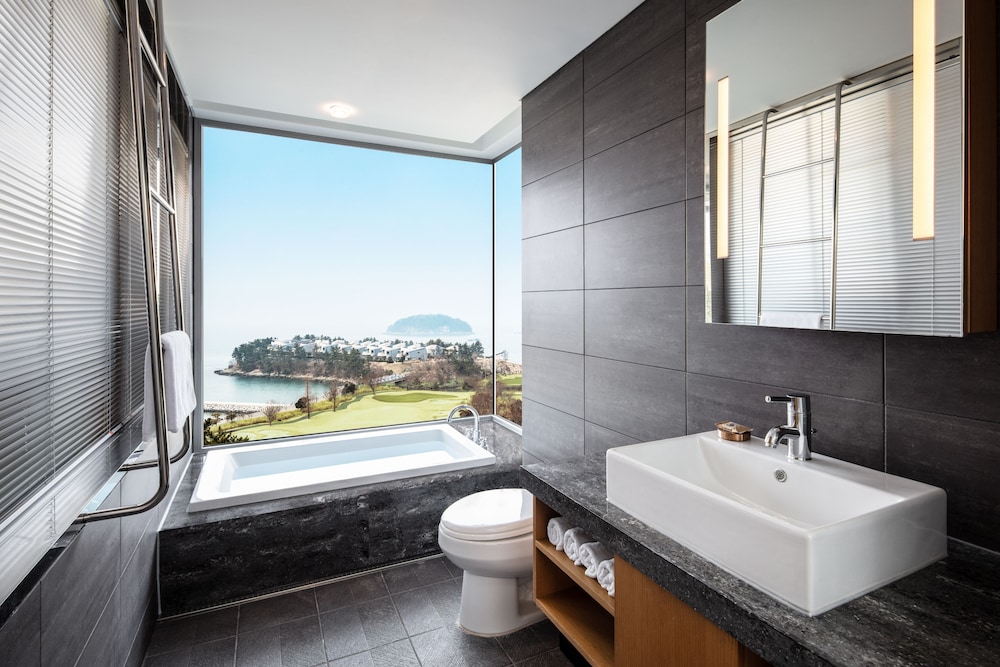 Ananti Namhae by null