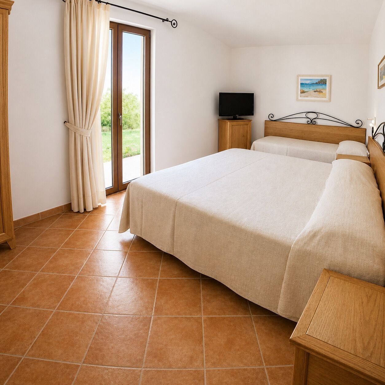 Prestige Double Room | Frette Italian sheets, minibar, in-room safe, desk