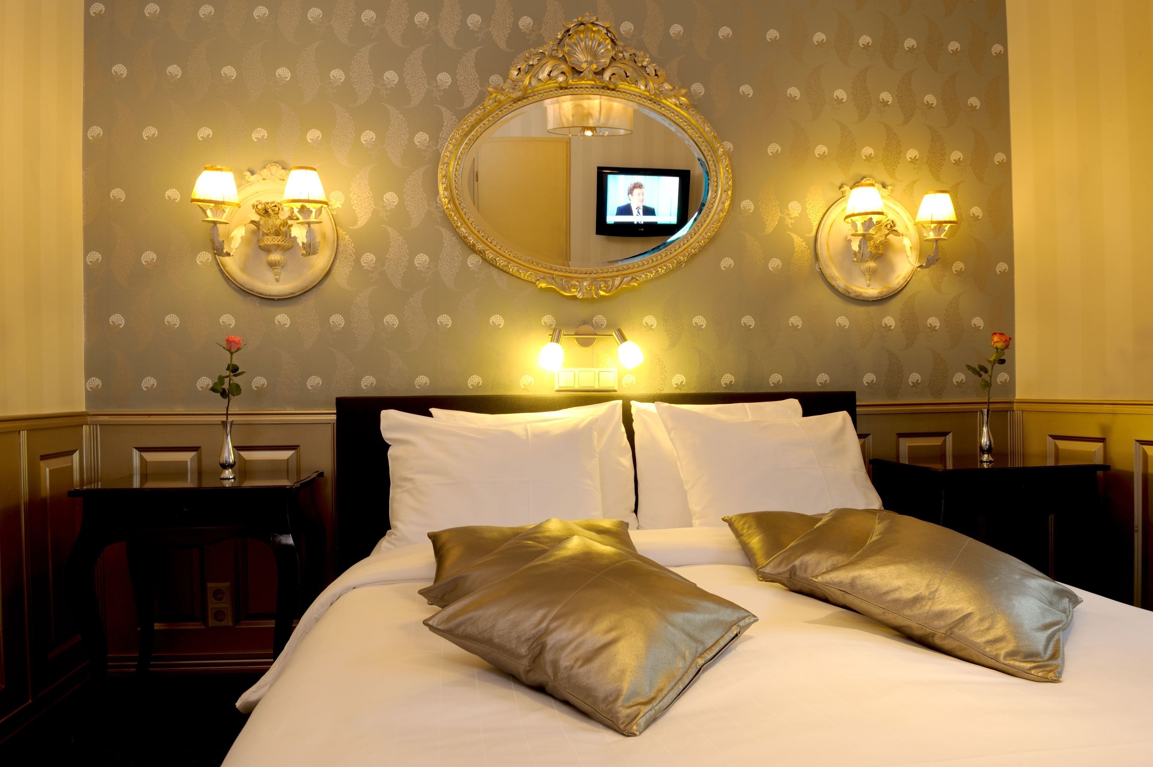 double room | pillow-top beds, minibar, in-room safe, individually decorated