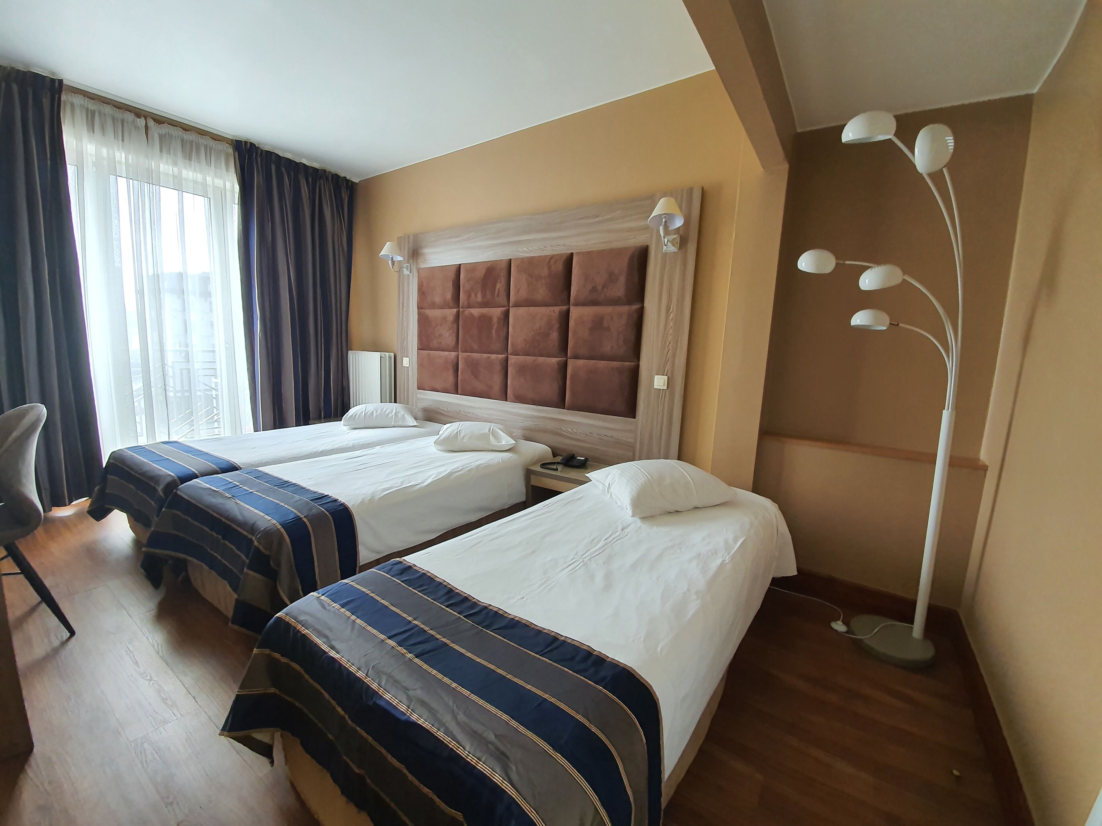 Photo - Hotel Midi-Zuid