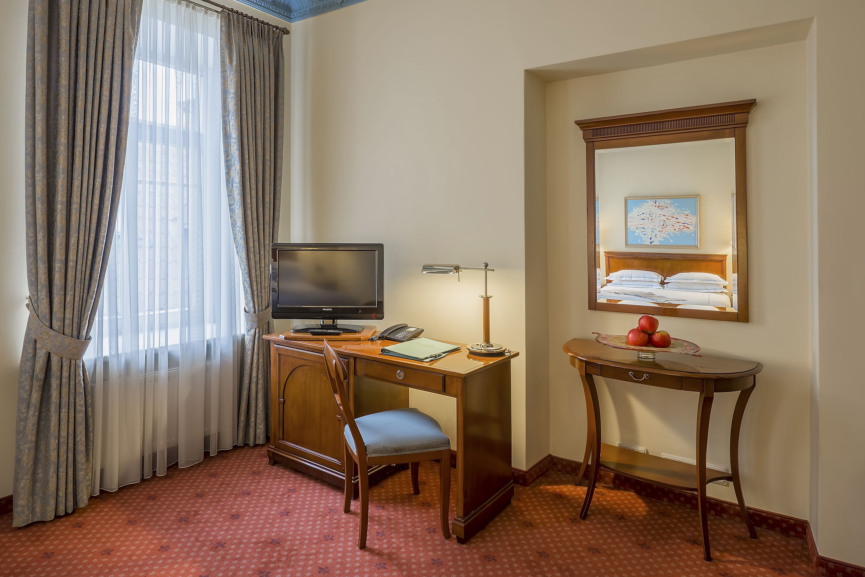 1 bedroom, egyptian cotton sheets, premium bedding, down duvets