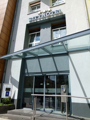 EntrĂ©e de lâhĂ©bergement