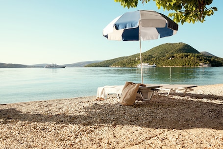 Esterni. Avra Beach Hotel