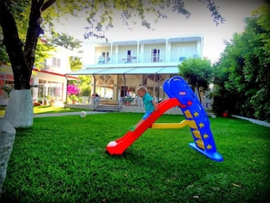 Children’s play area – outdoor - Avra Beach Hotel (Lefkada)
