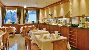 Daily buffet breakfast (EUR 18 per person)