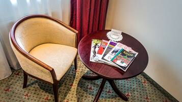 Comfort Single Room | Minibar (free items), desk, blackout drapes, iron/ironing board