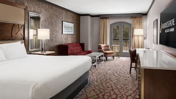 Suite junior, 1 cama King size | Camas con pillow-top, caja de seguridad en la habitación y escritorio