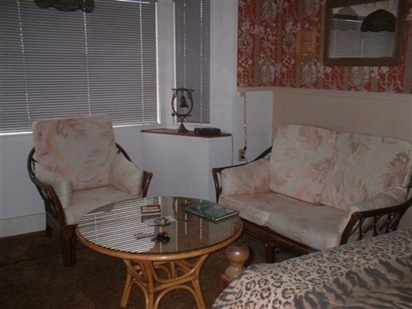 Room - Glass Beach Inn (Fort Bragg)