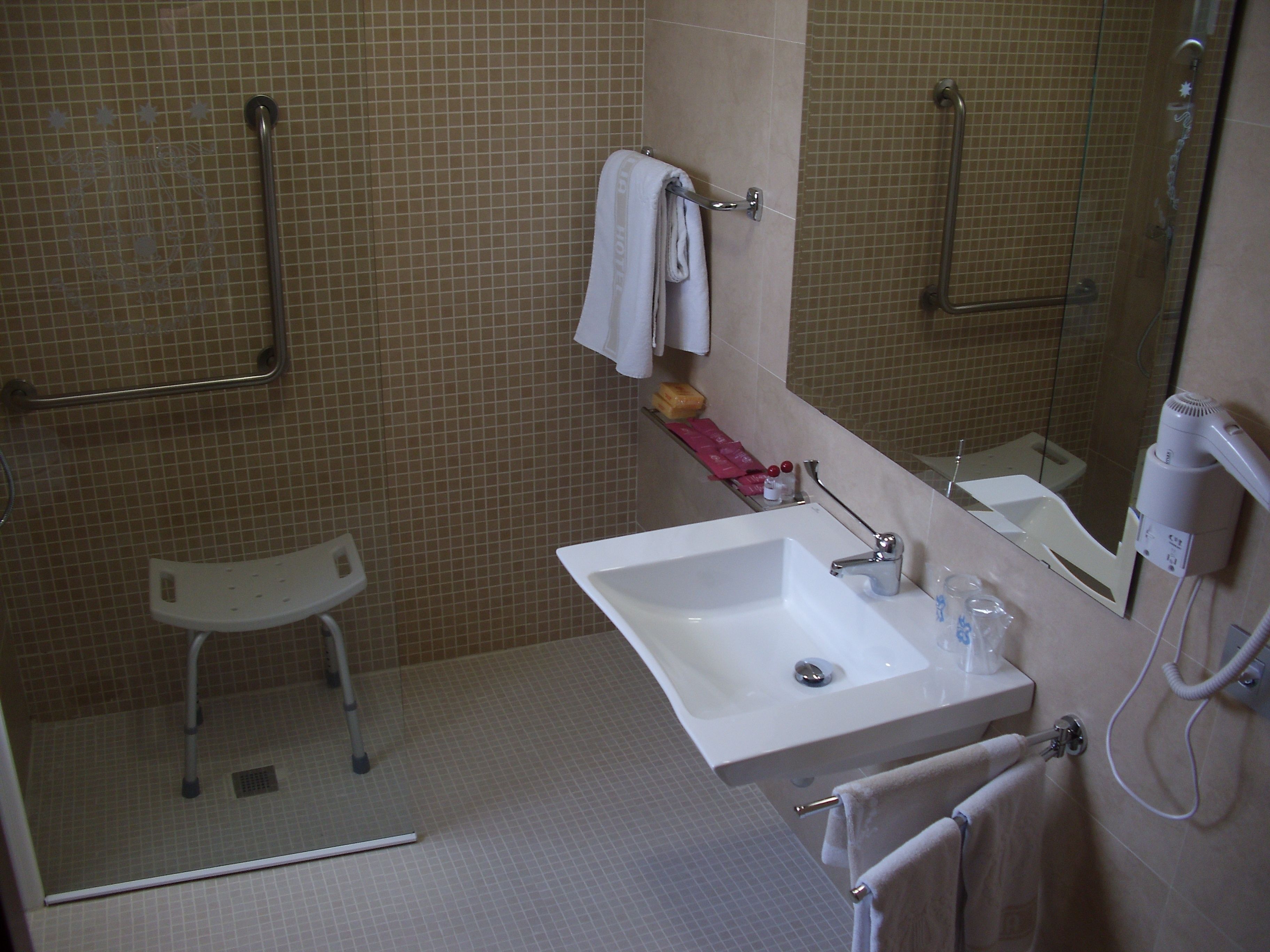 superior double room, accessible | bathroom | combined shower/bathtub, free toiletries, hair dryer, towels