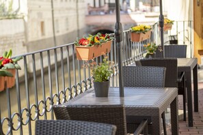 Terrace/patio - Pytloun Kampa Garden Hotel Prague (Prague)