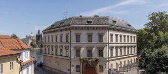 Pytloun Kampa Garden Hotel Prague