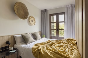 Studio, Balcony | In-room safe, laptop workspace, soundproofing, free WiFi