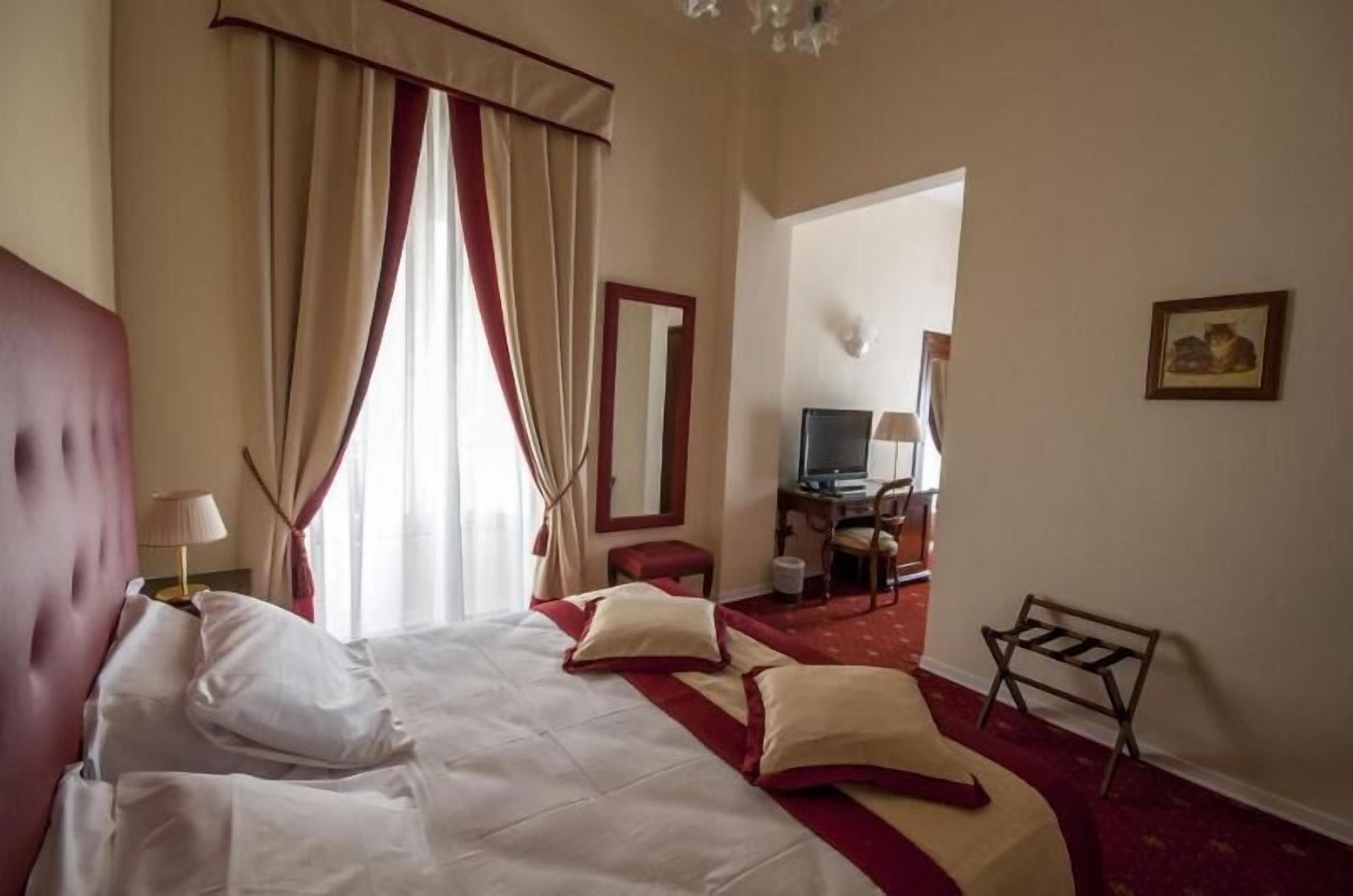 Habitación doble clásica | Vista desde la propiedad