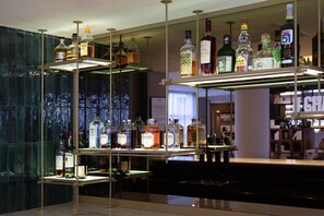 Bar (on property) - Paxton Paris MLV (Ferrieres-en-Brie)