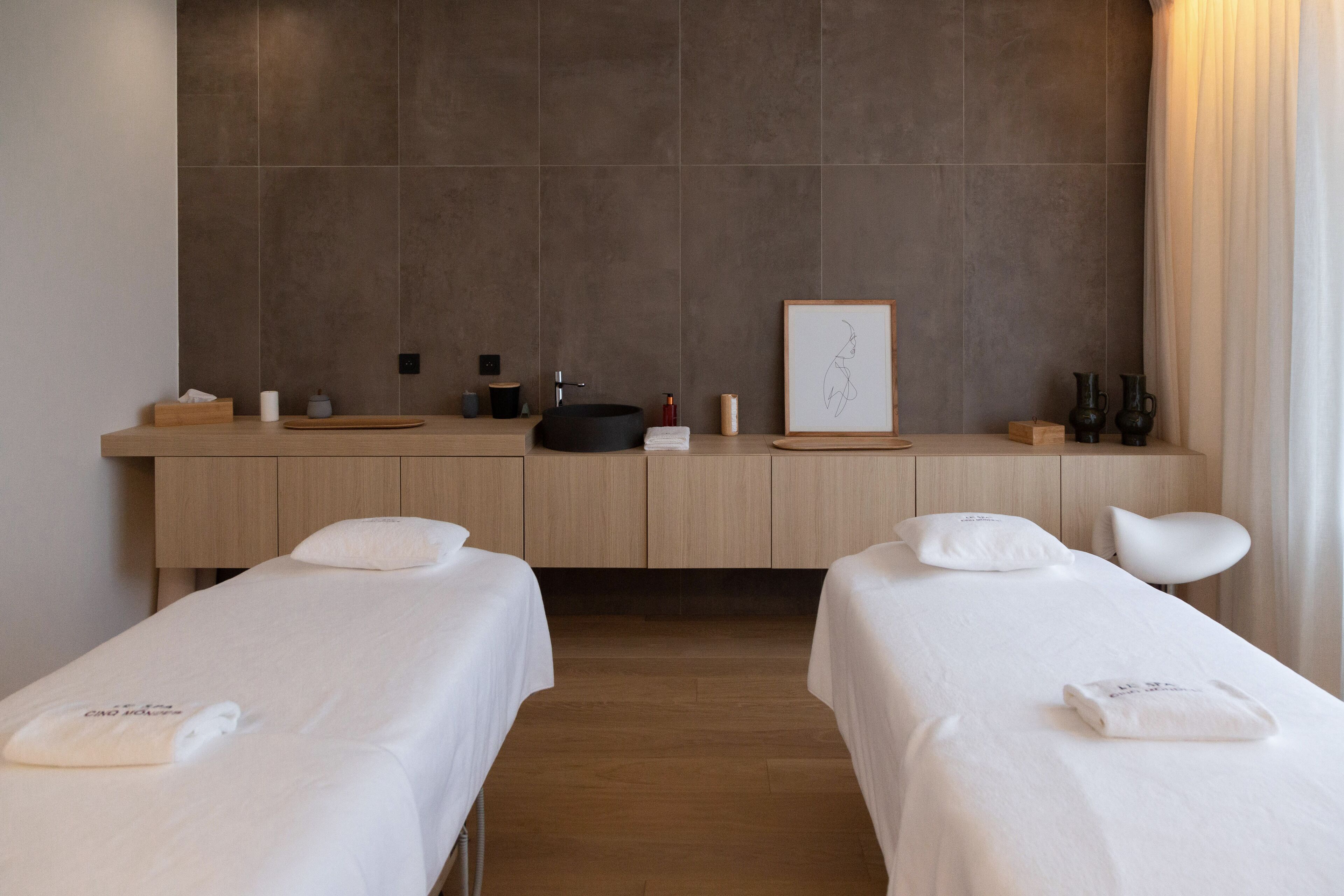 Couples treatment rooms, sauna, Turkish bath, massages