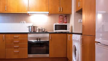 Apartment, 2 Bedrooms | Private kitchen | Full-sized fridge, microwave, oven, stovetop