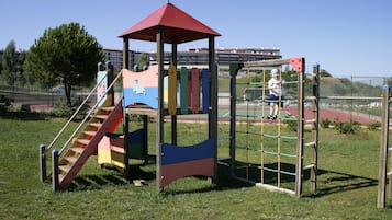 Aire de jeux - extérieure