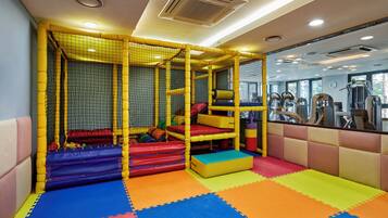 Children’s play area – indoor