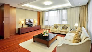 In-room safe, desk, iron/ironing board, free WiFi