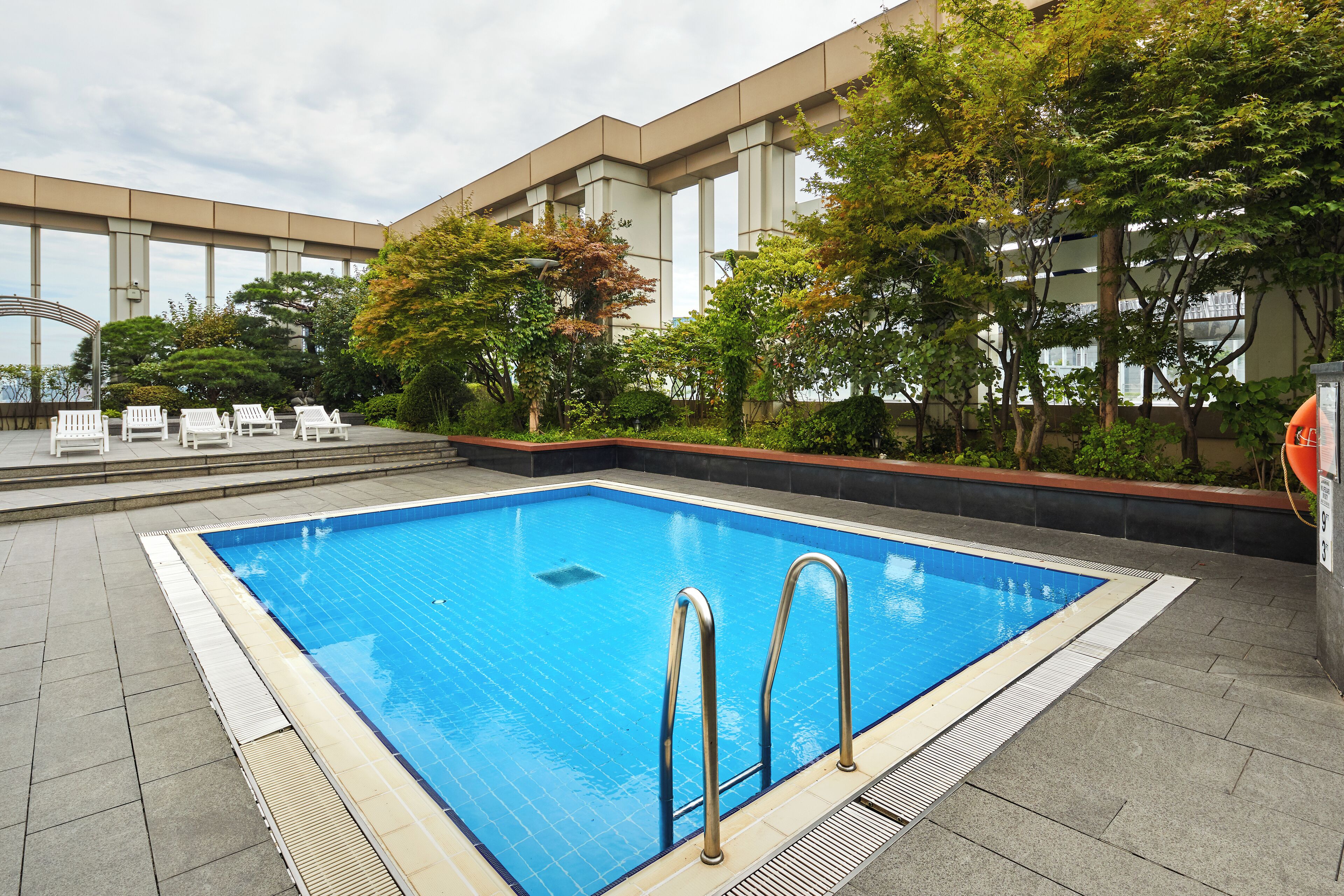 Seasonal outdoor pool