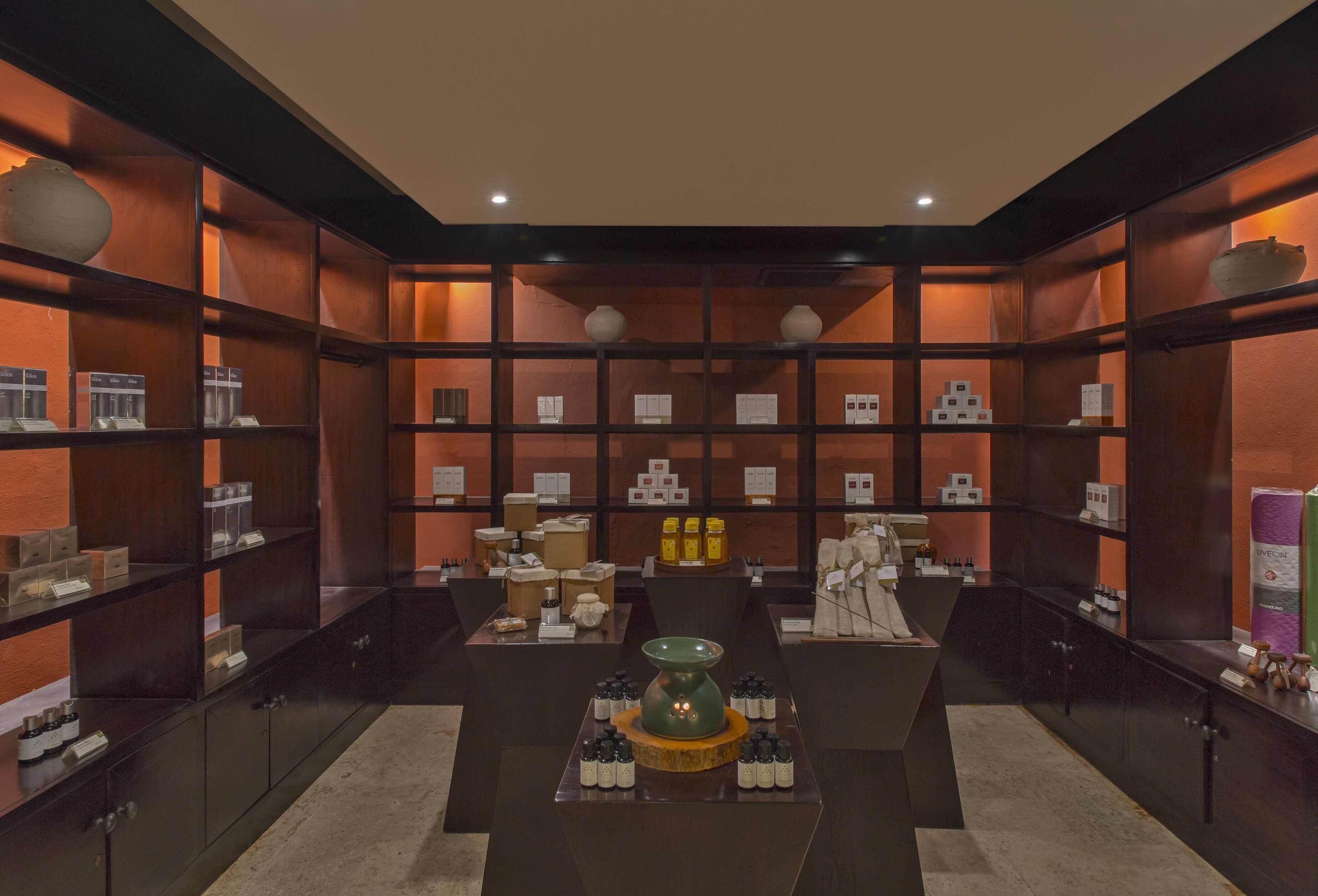 couples treatment room(s), body treatments, hot stone massages