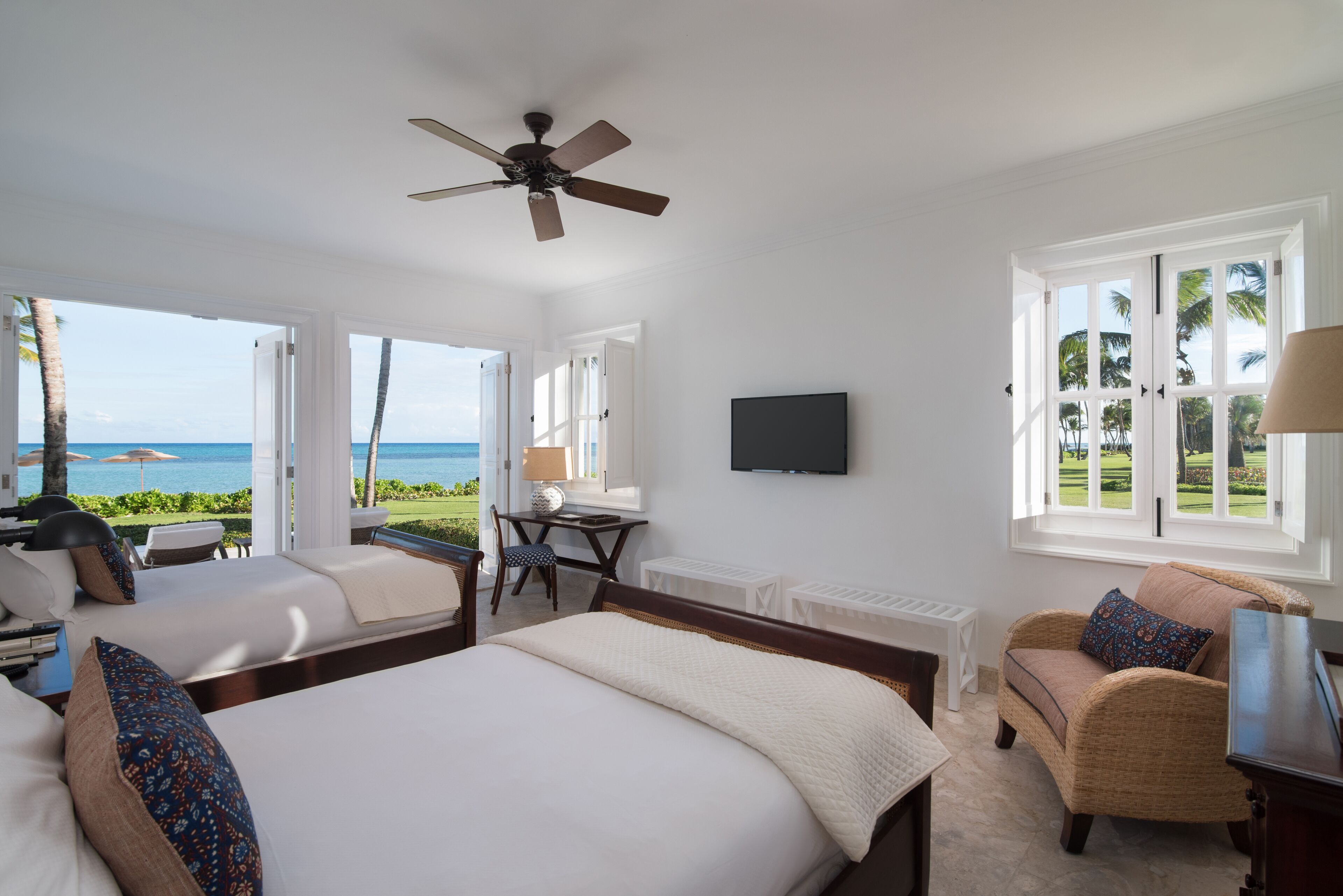 beach front two bedrooms suite | beach/ocean view