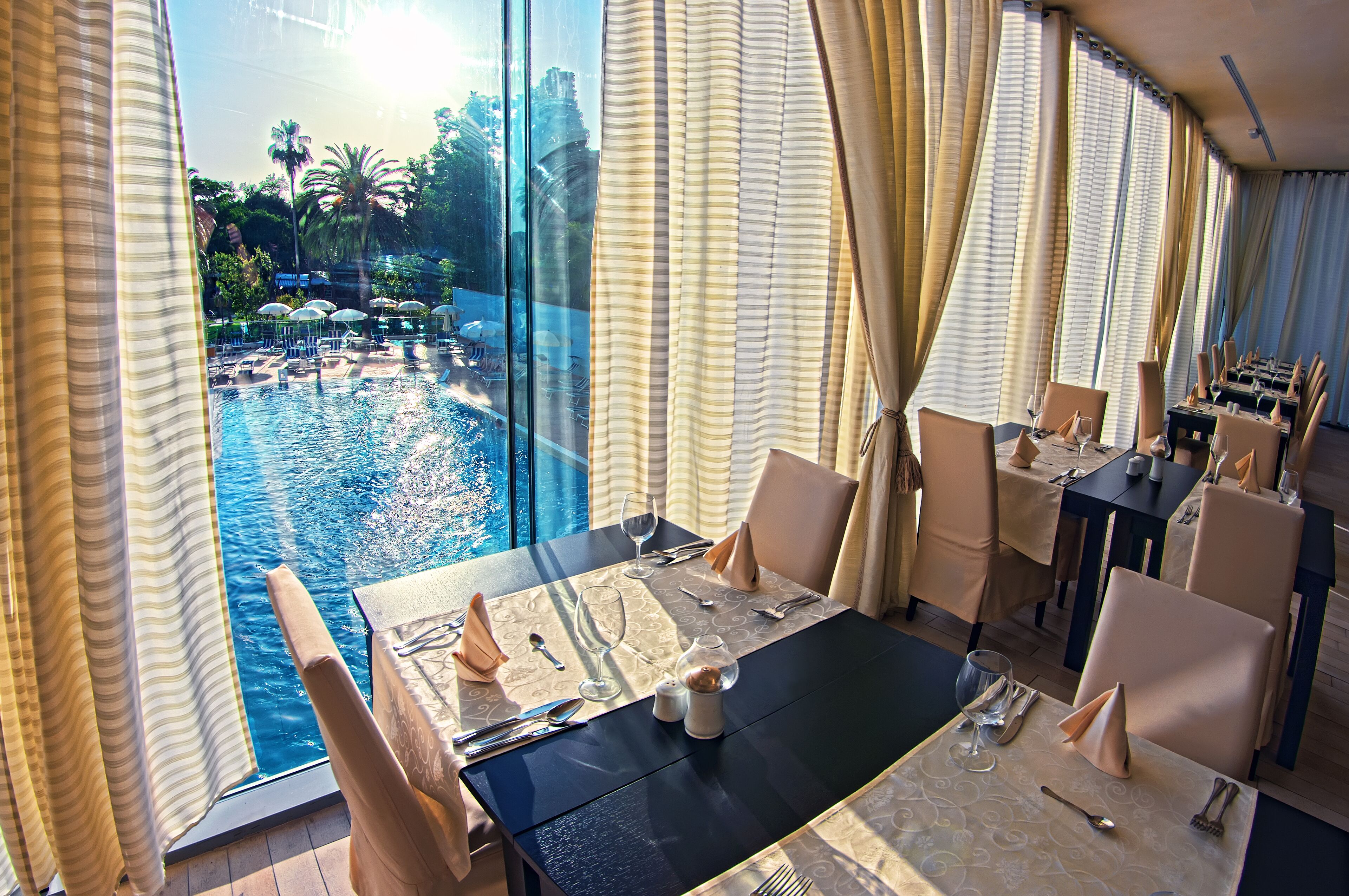 Daily buffet breakfast (EUR 15 per person)