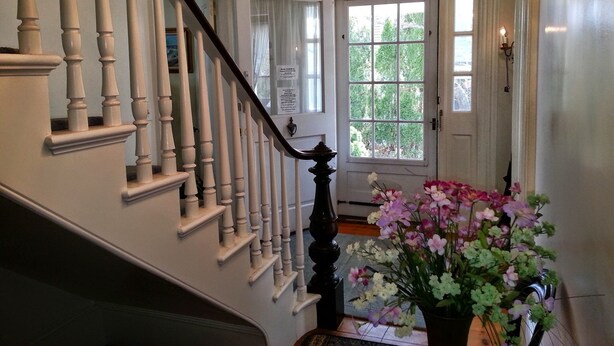 Interior entrance - Chetwynd House Inn (Kennebunkport)