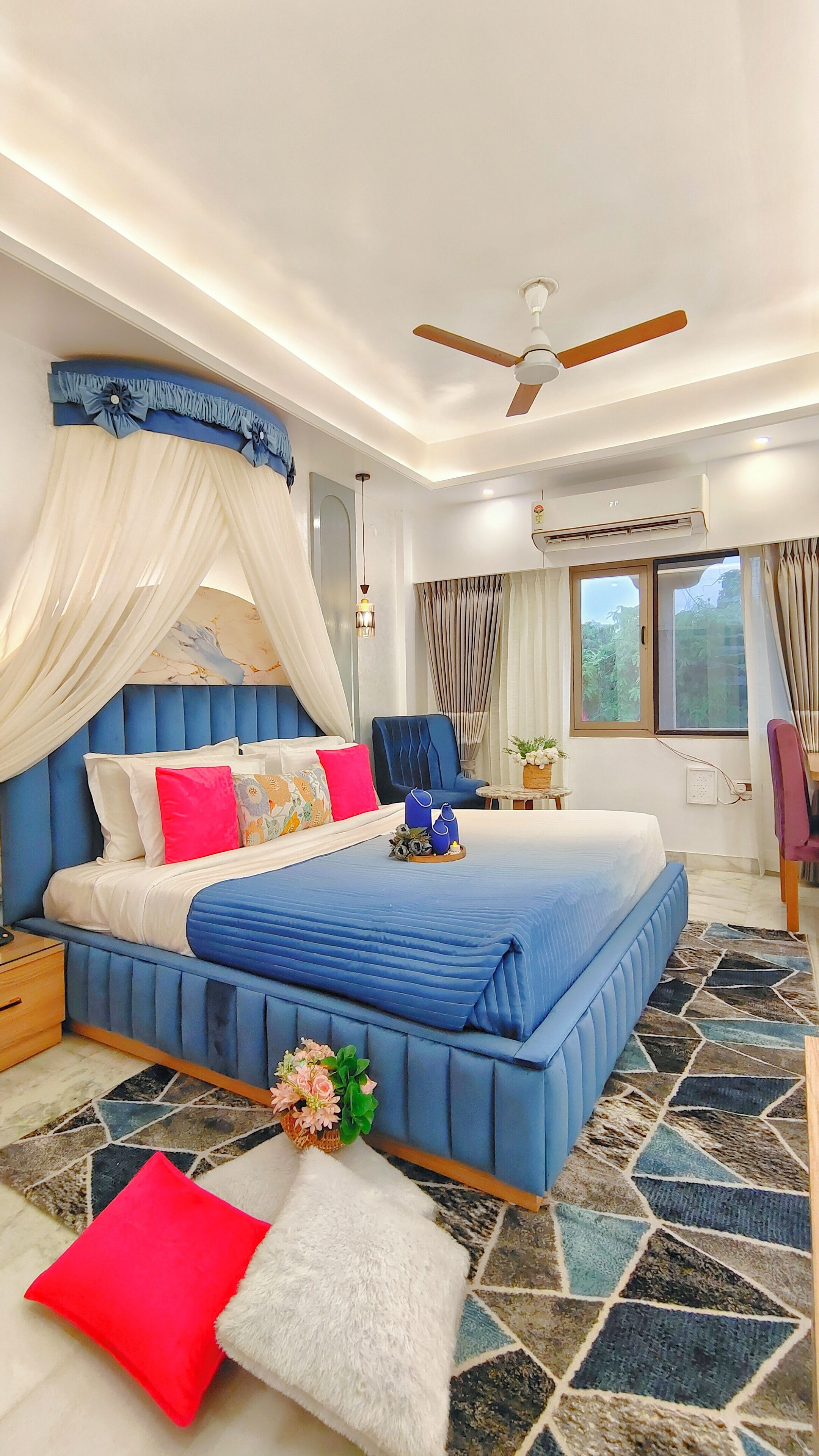 Egyptian cotton sheets, premium bedding, memory foam beds, minibar