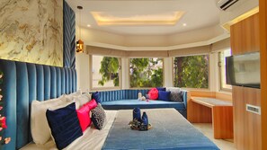 Panoramic View room with Daybed | Sábanas de algodón egipcio y ropa de cama de alta calidad