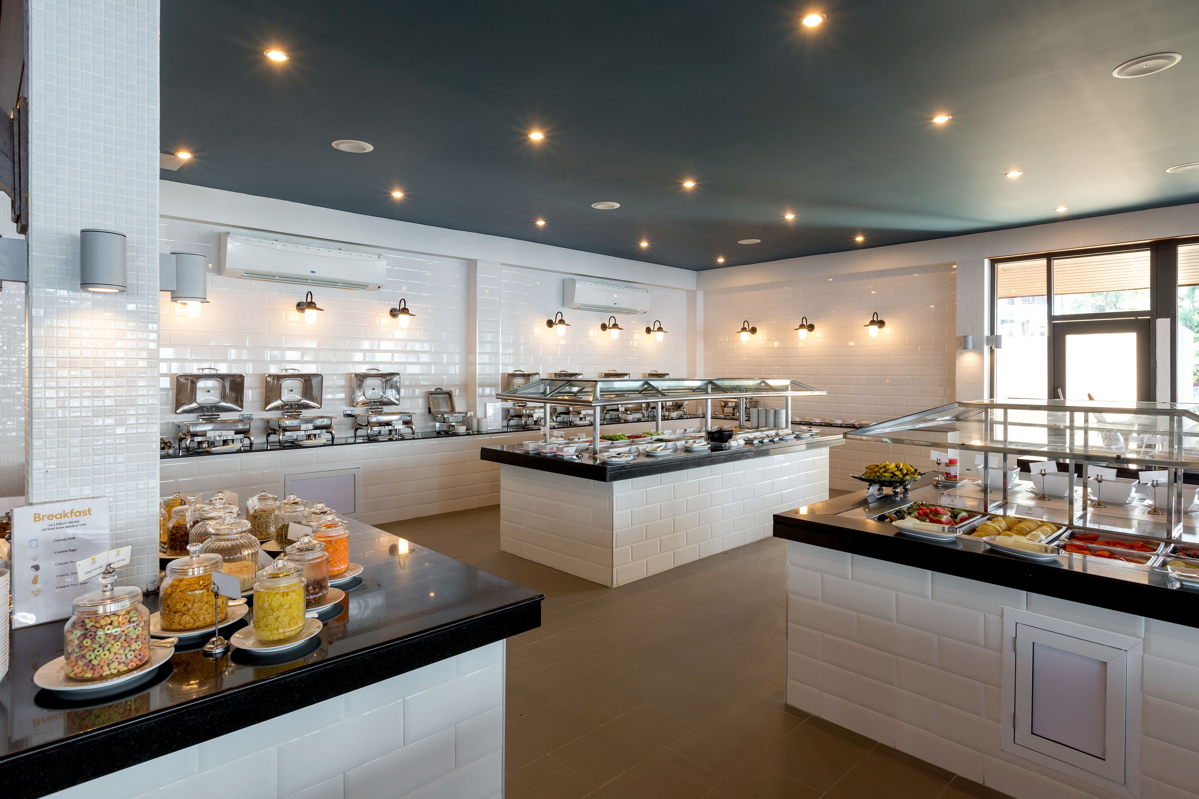 daily full breakfast (thb 428 per person)