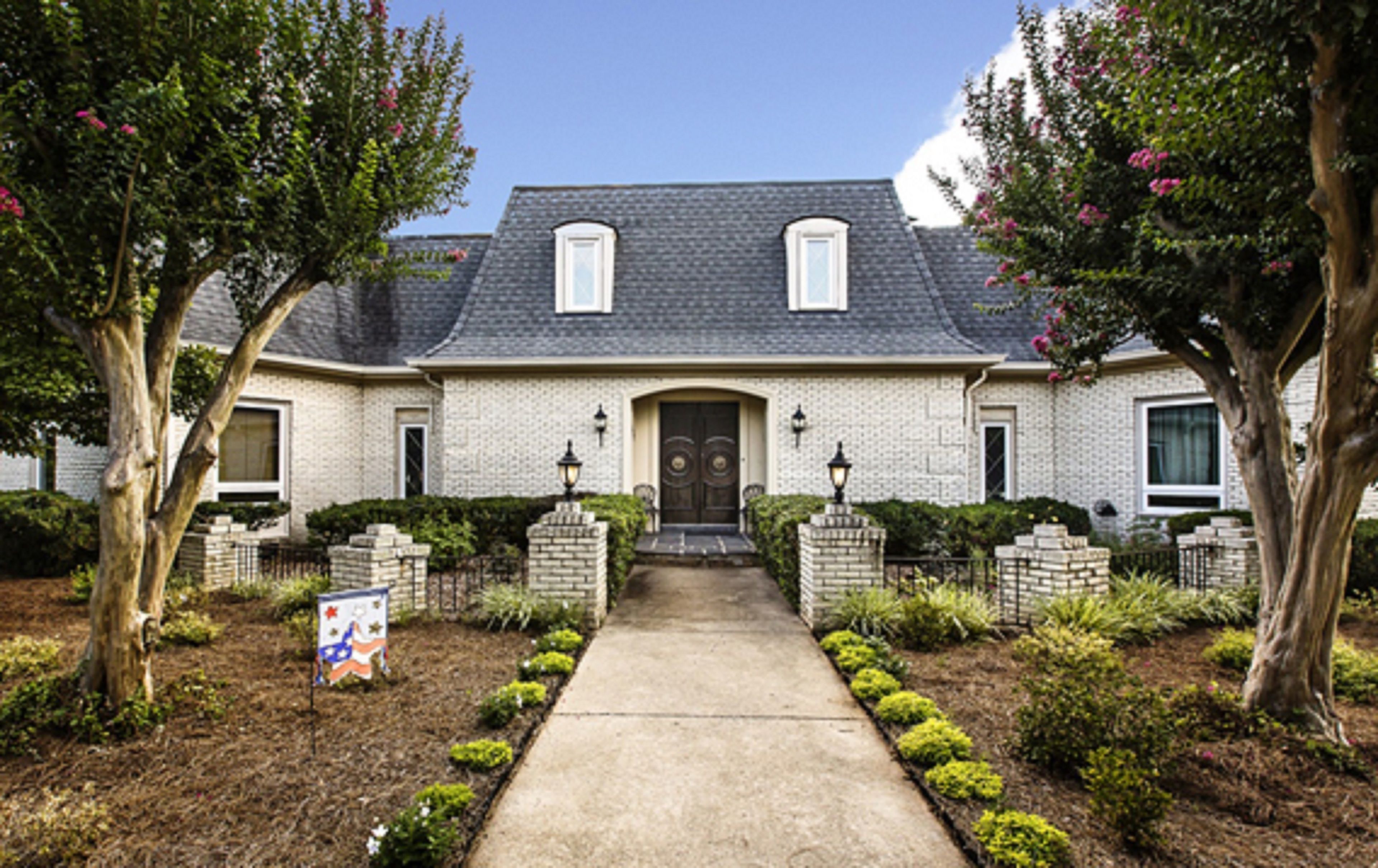 Matthews Manor in Matthews, United States