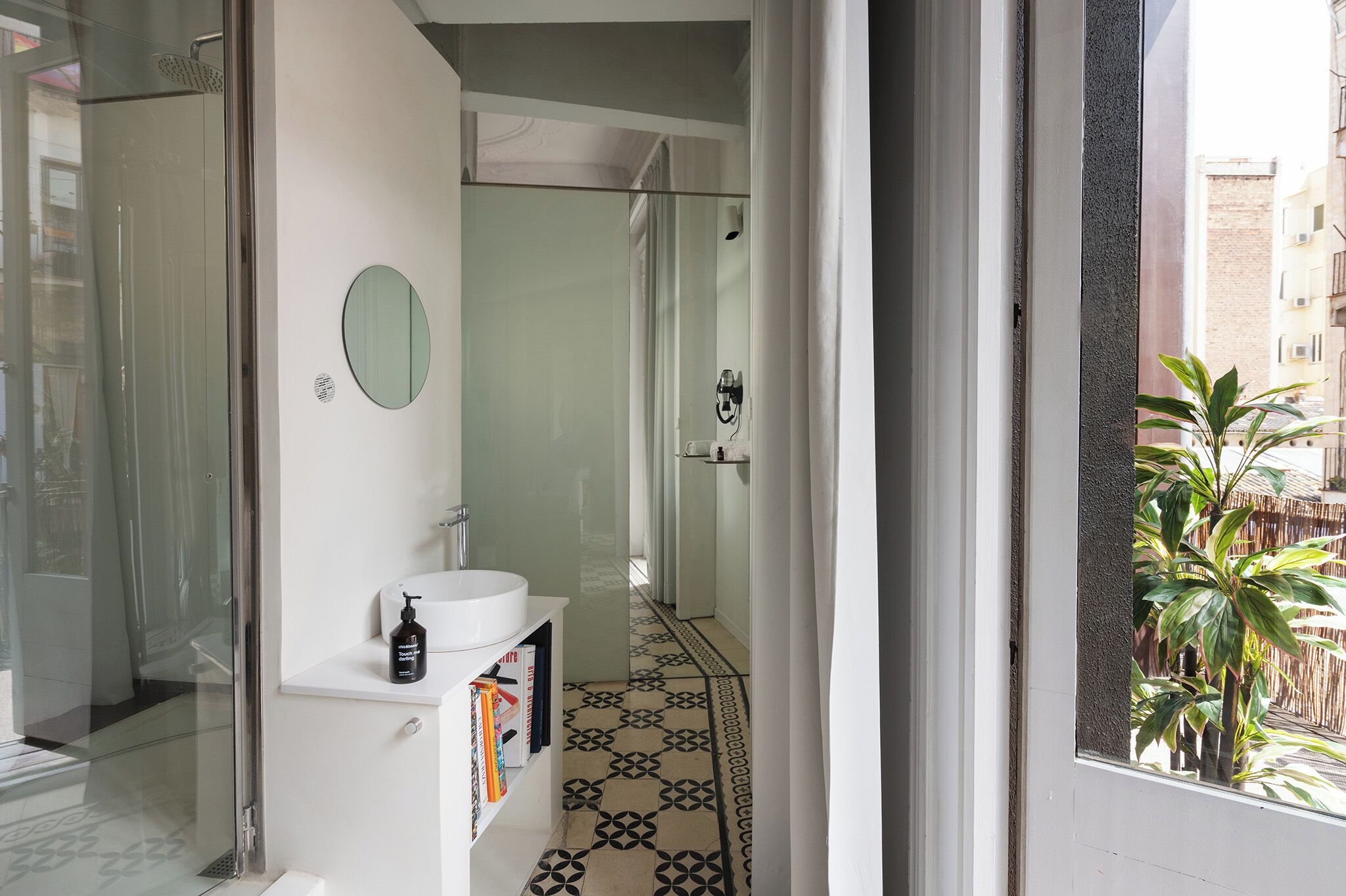 Photo - Chic & Basic Born Boutique Hotel