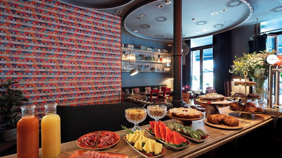 Chic & Basic Born Boutique Hotel