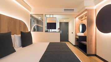 Minibar, skrivbord, arbetsyta för laptop och gratis wi-fi