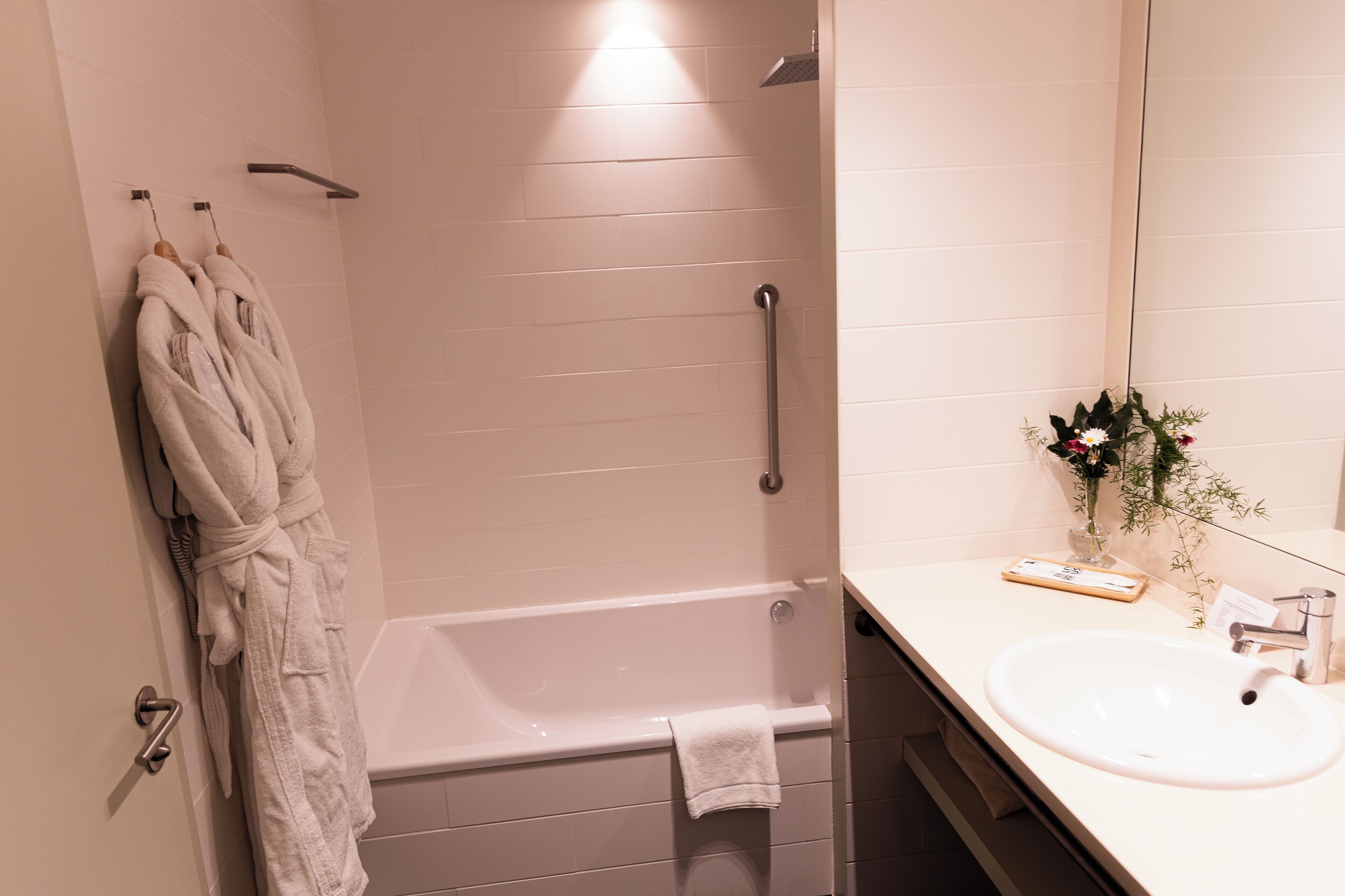 rainfall showerhead, free toiletries, hair dryer, bidet