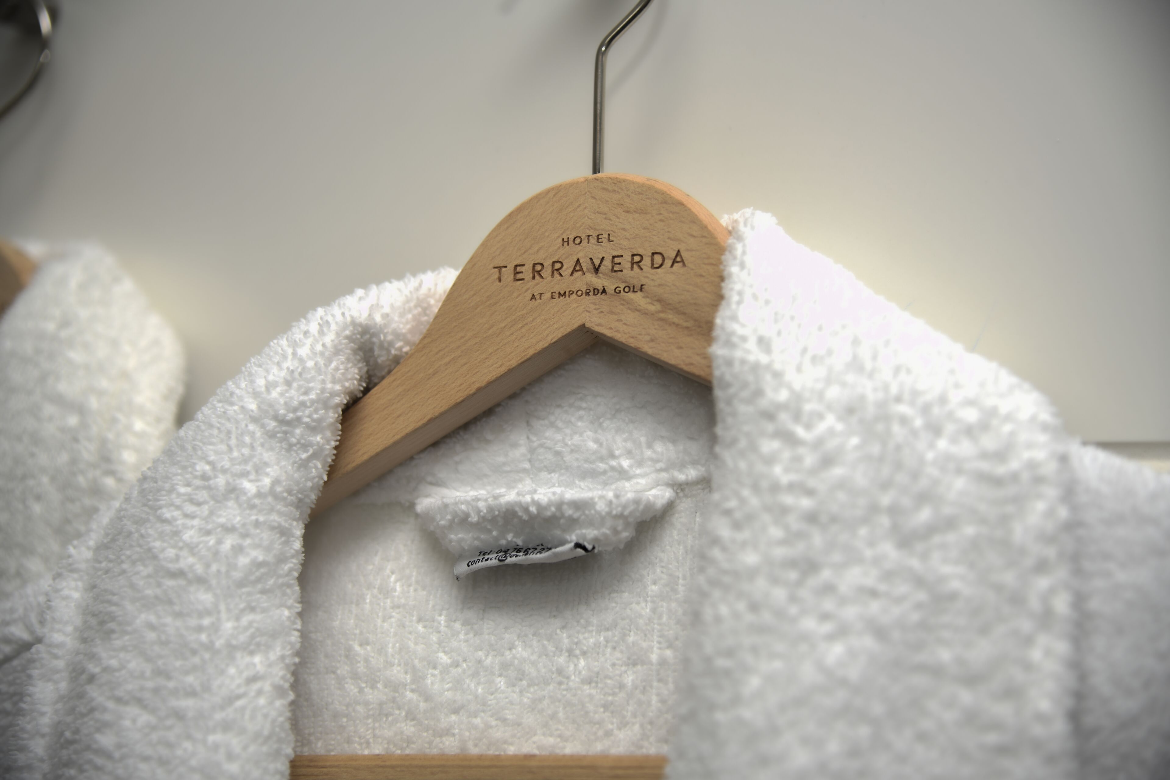 rainfall showerhead, free toiletries, hair dryer, bidet