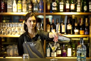 Bar (in der Unterkunft)
