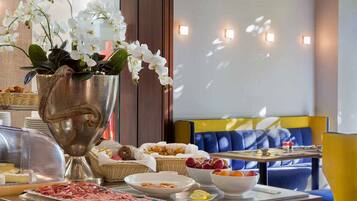 Daily buffet breakfast (EUR 20 per person)