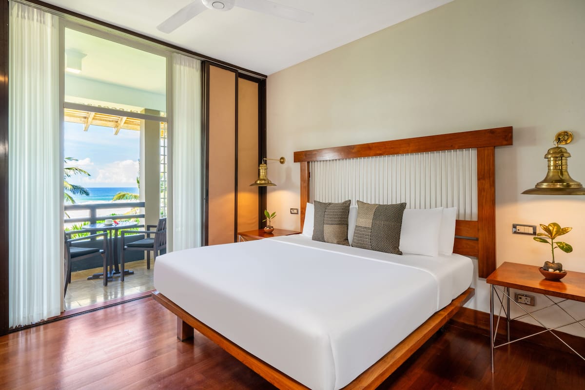 Suite | Premium bedding, minibar, in-room safe, desk