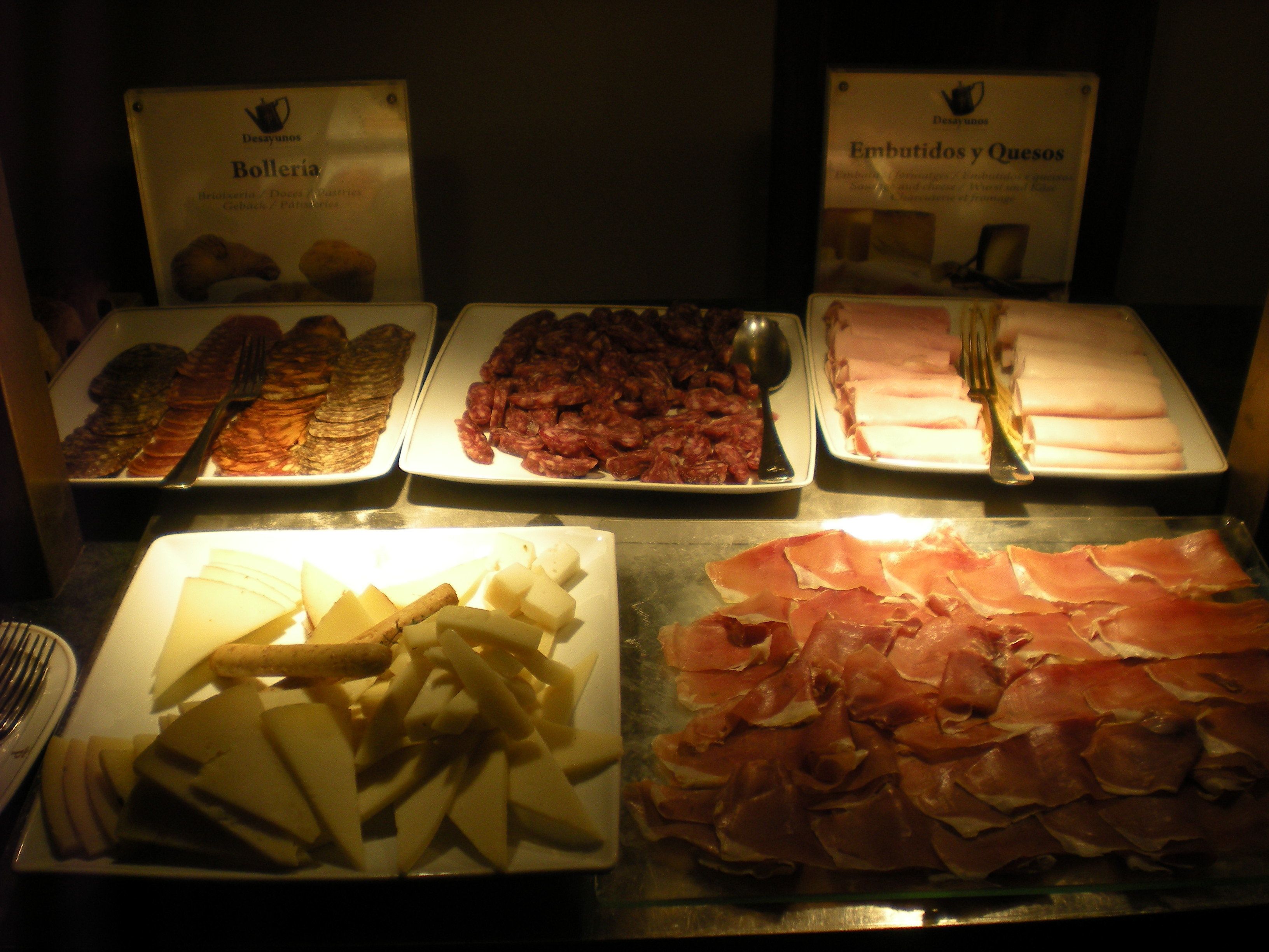 daily buffet breakfast (eur 20 per person)