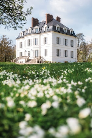 Garden. Domaine Et Golf Du Roncemay