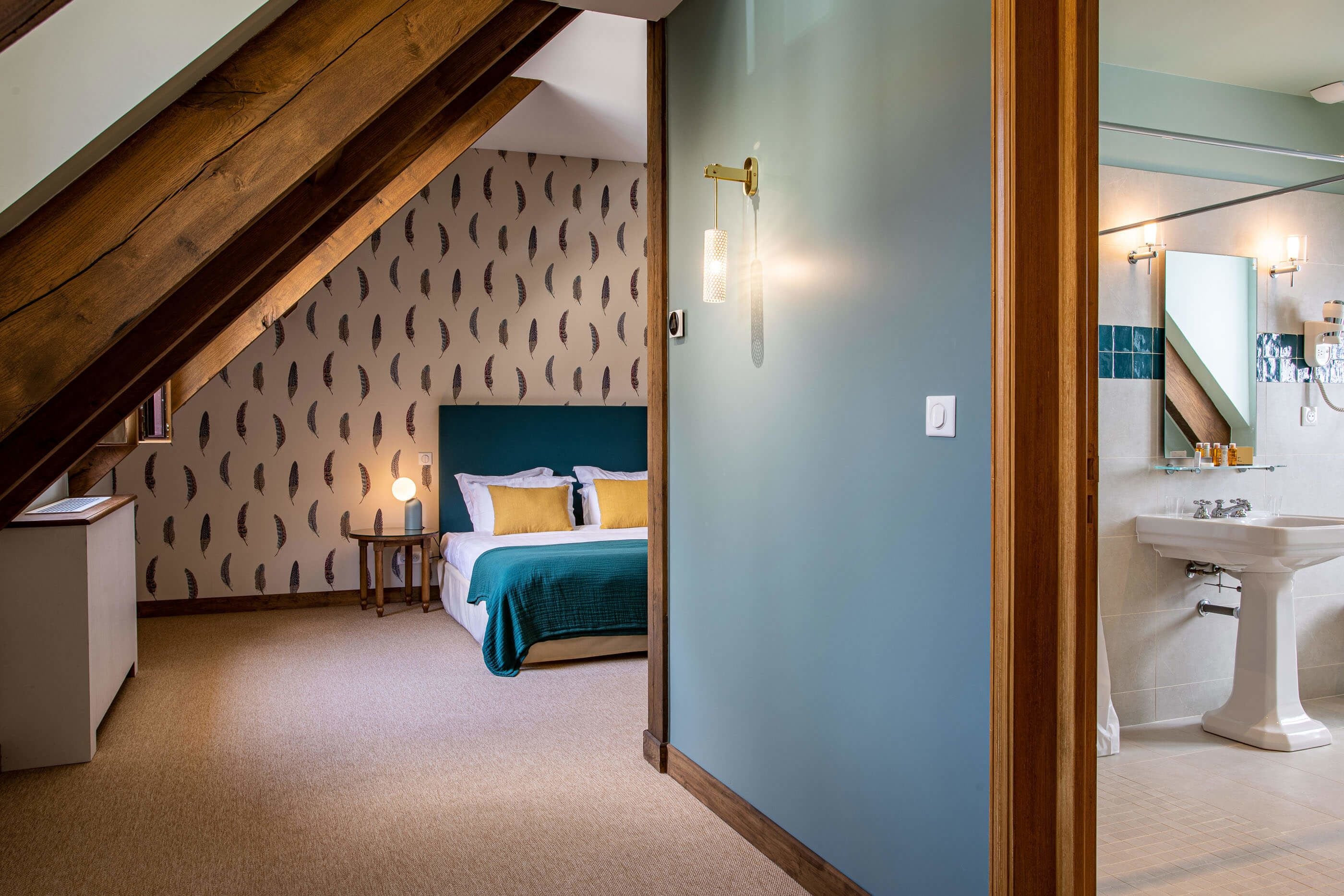 superior double room | desk, rollaway beds, free wifi, bed sheets