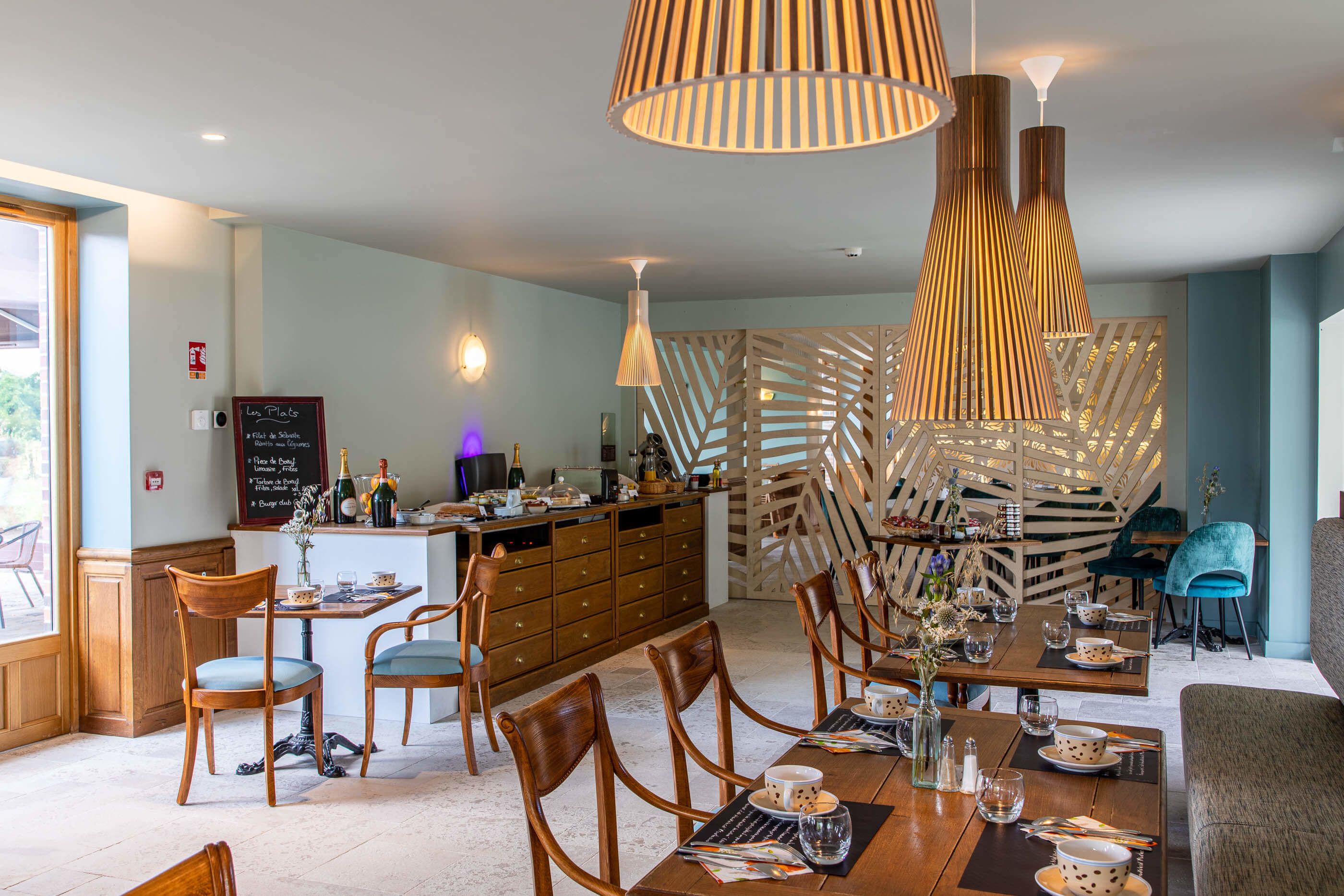 daily buffet breakfast (eur 18 per person)