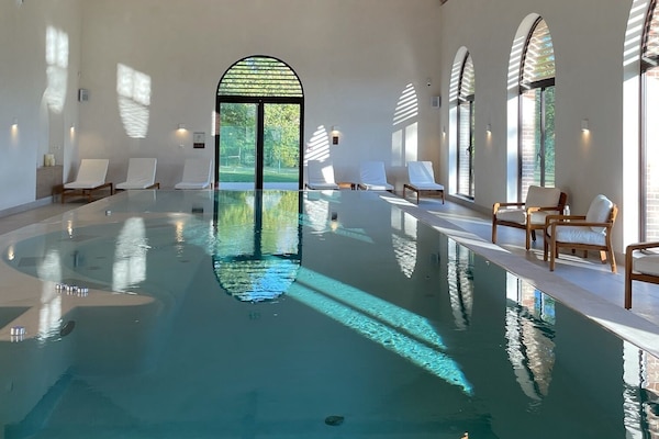 Behandlungsräume für Paare, Sauna, Whirlpool, Dampfbad